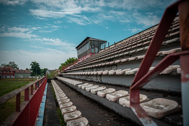 通过创新的 通过创新的